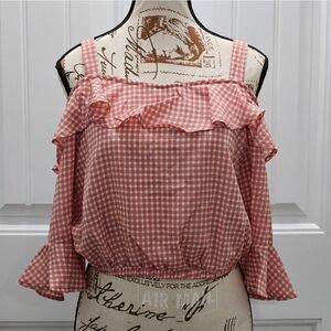 🌷Hayden, Adorable, Cropped, off the Shoulder top. Size L, NWT
